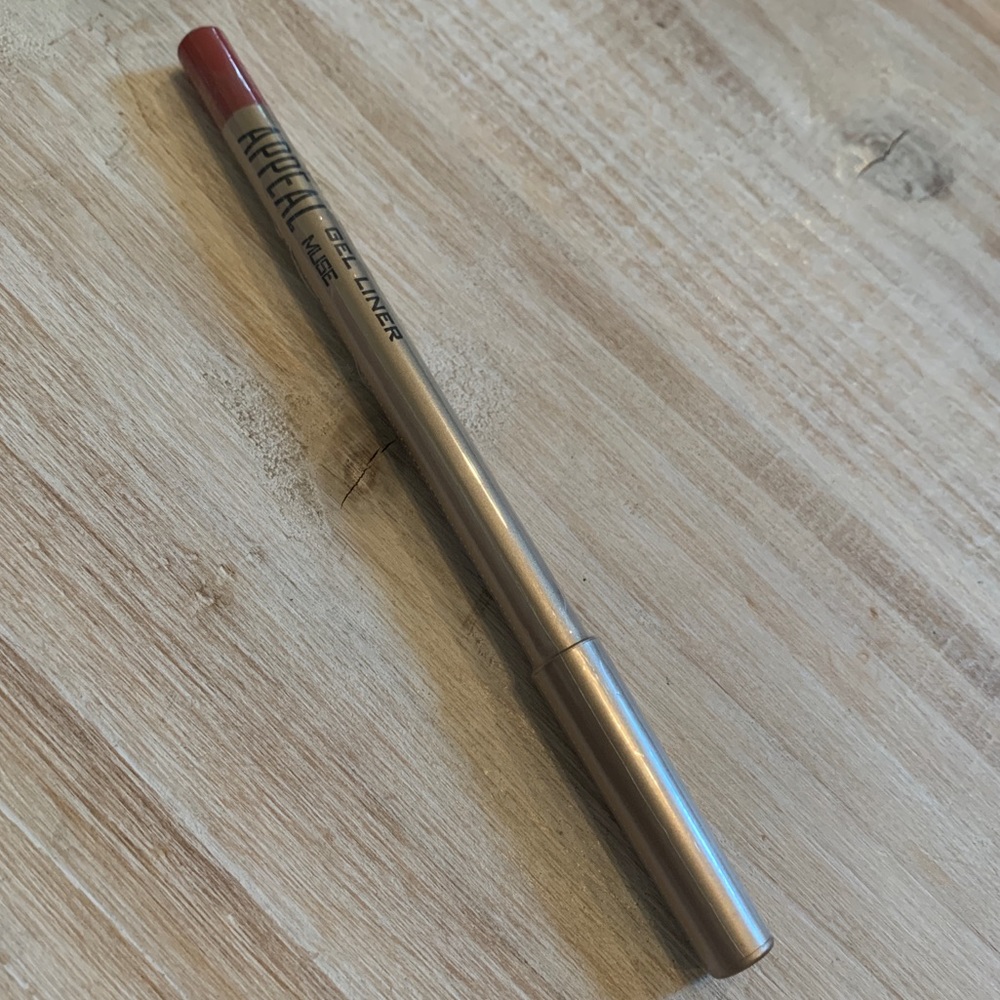 NEW Appeal Gel Liner Muse